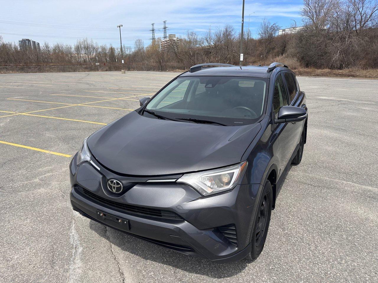 2018 Toyota RAV4 LE Photo