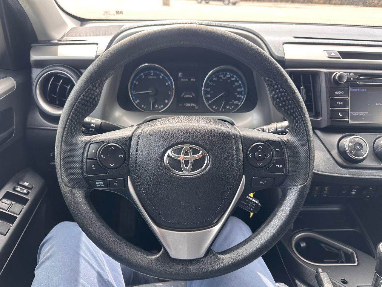 2018 Toyota RAV4 LE Photo