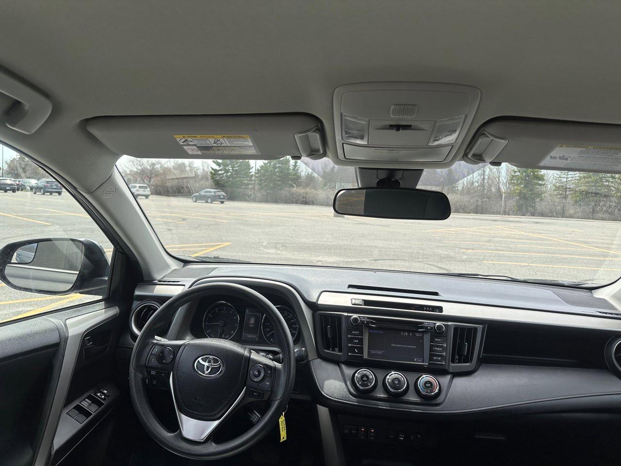 2018 Toyota RAV4 LE Photo