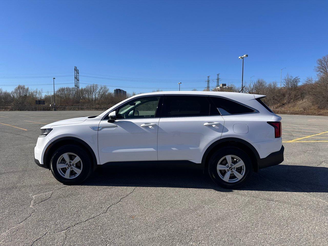 2021 Kia Sorento LX Photo
