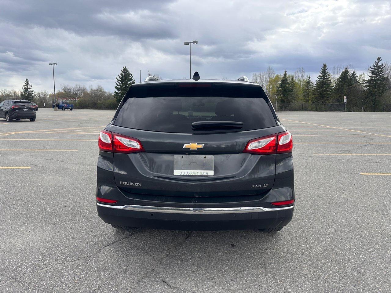 2020 Chevrolet Equinox LT Photo3