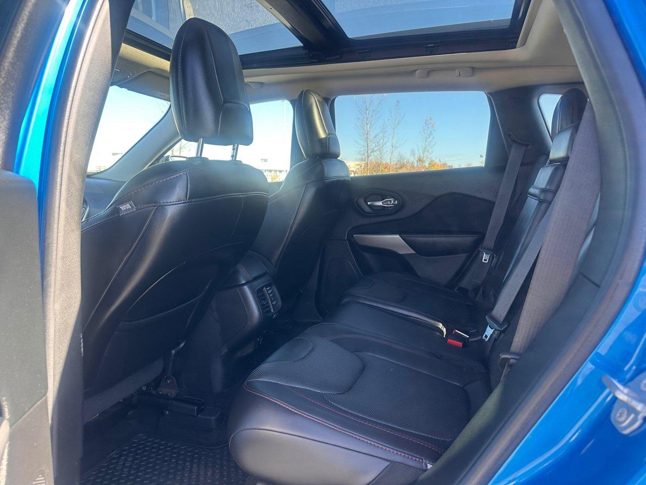 2017 Jeep Cherokee Trailhawk Photo