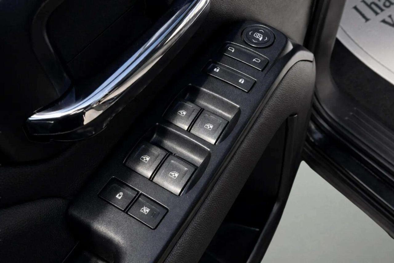 2017 Chevrolet Silverado 1500 4WD Double Cab Photo