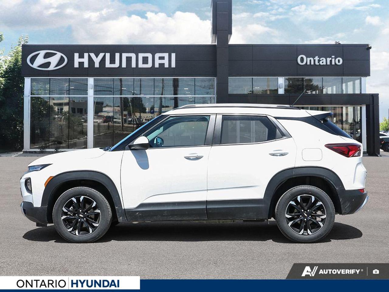 2023 Chevrolet TrailBlazer LT All-Wheel Drive Photo2