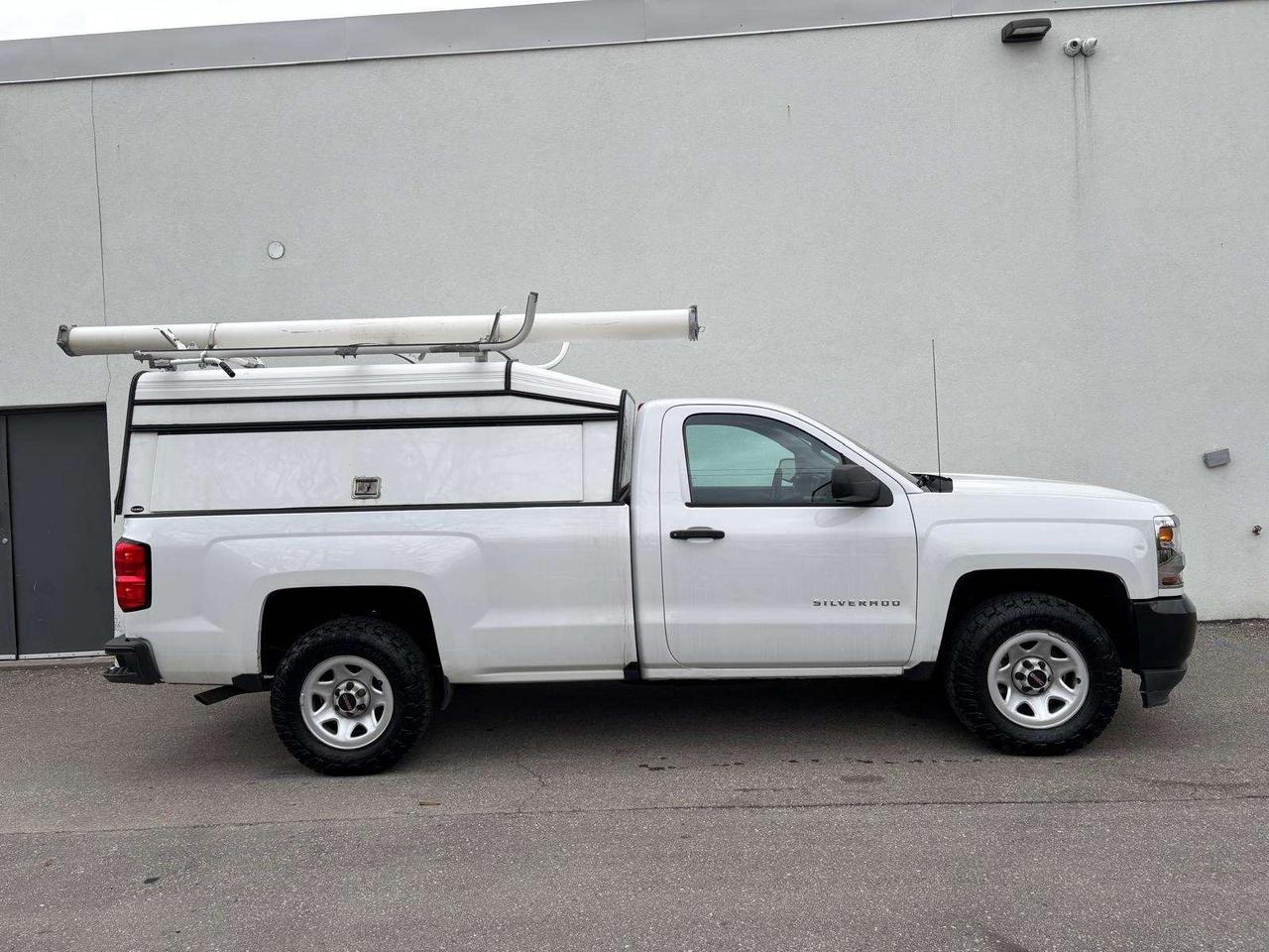 2018 Chevrolet Silverado 1500 V6 REGULAR CAB LONG BOX-CAP-LADDER RACKS-TOW PKG. Photo
