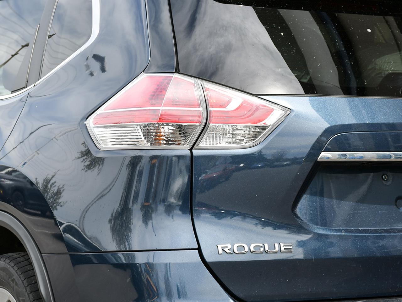 2015 Nissan Rogue AWD SL   LEATHER   SUNROOF   360 CAM   SOLD ASIS Photo