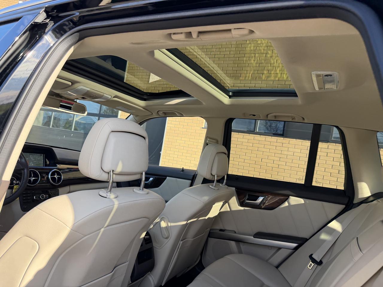 2014 Mercedes-Benz GLK250 GLK 250 BlueTec Diesel Leather Roof Navigation Photo