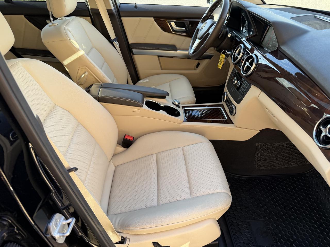 2014 Mercedes-Benz GLK250 GLK 250 BlueTec Diesel Leather Roof Navigation Photo