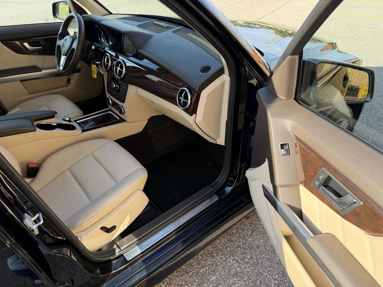 2014 Mercedes-Benz GLK250 GLK 250 BlueTec Diesel Leather Roof Navigation Photo