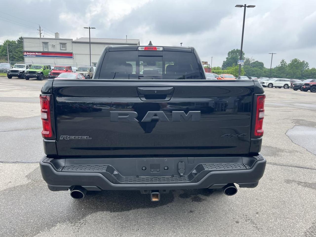 2025 RAM 1500 Rebel 4x4 Crew Cab 5'7 Box Photo4