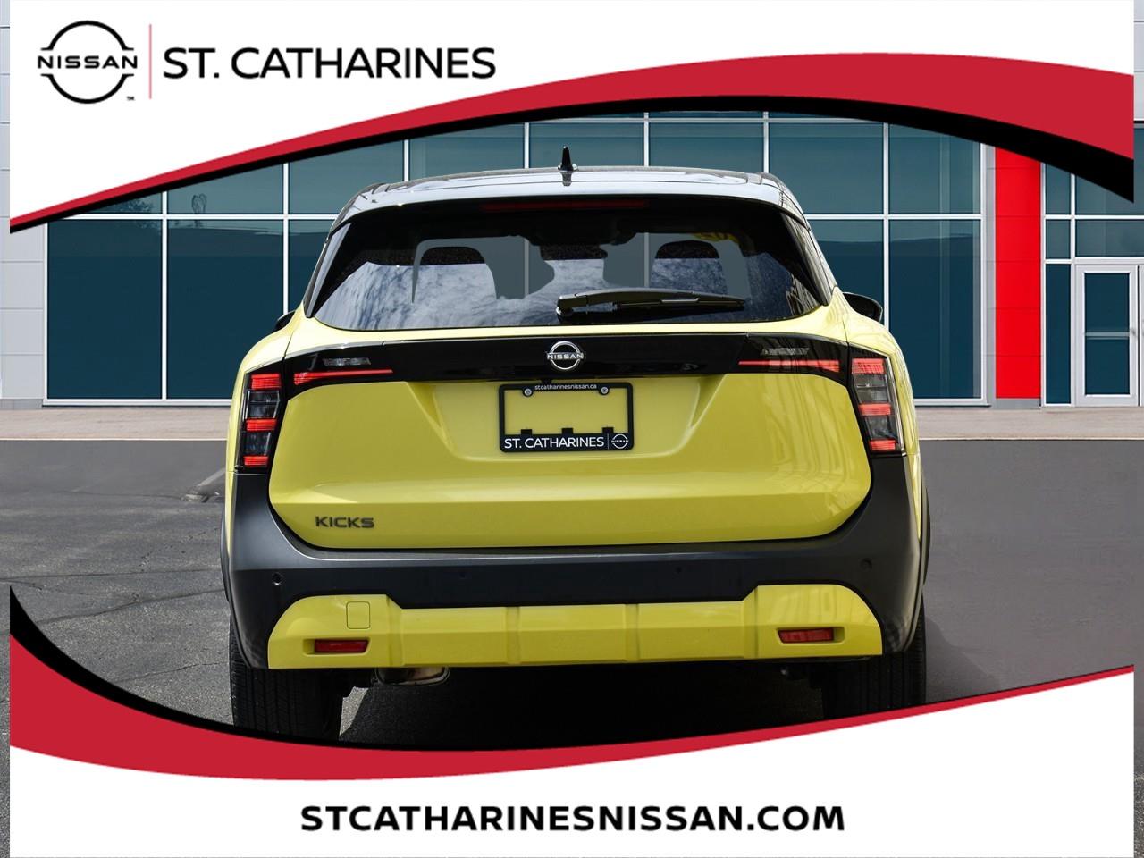2025 Nissan Kicks SV Photo
