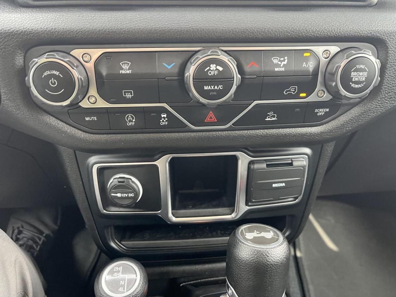 2024 Jeep Wrangler SPORT 2 DOOR 4X4 Photo