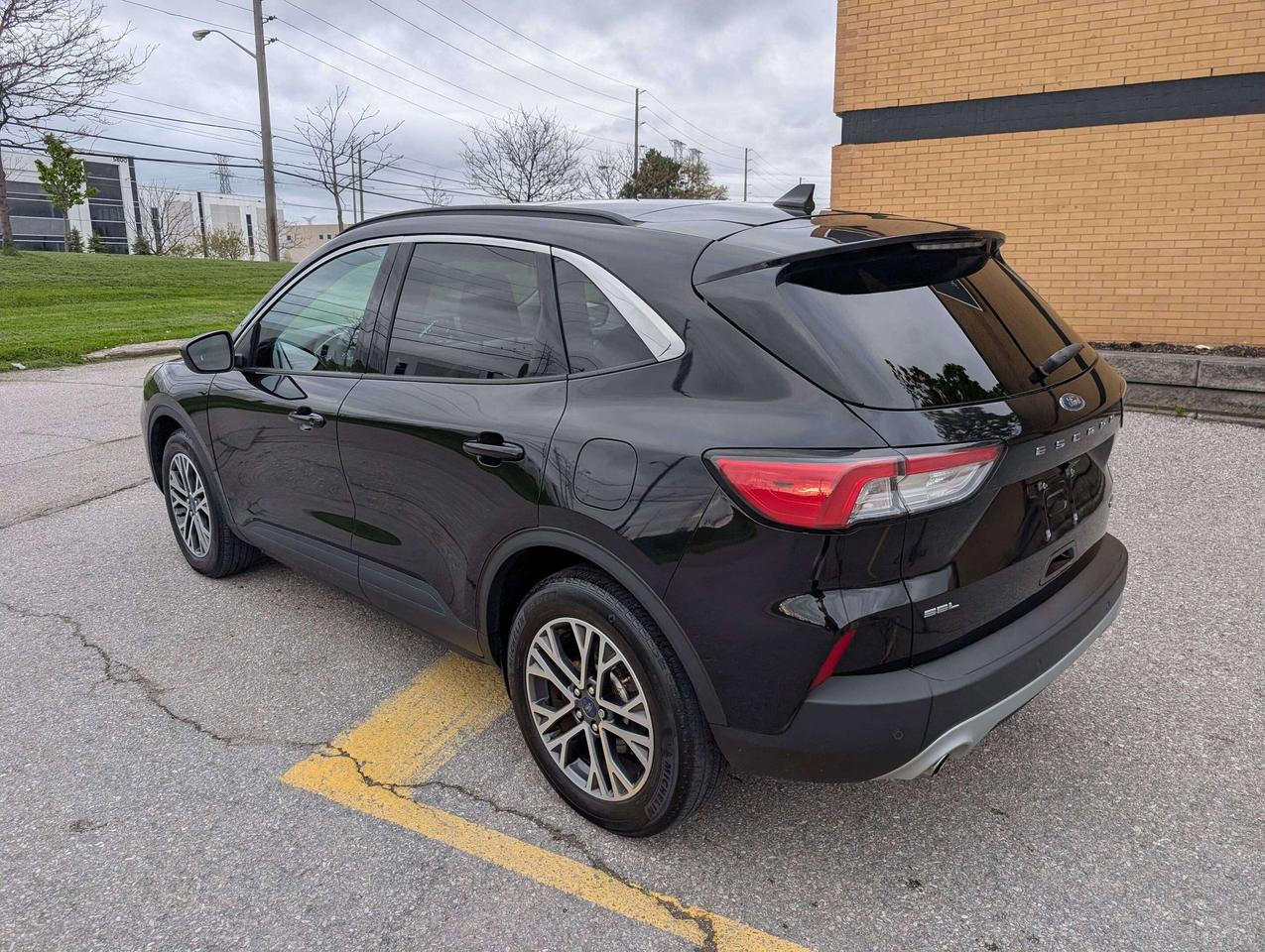 2020 Ford Escape SEL AWD LEATHER REMOTE STARTER CERTIFIED Photo