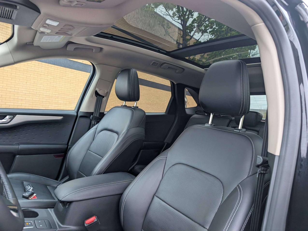 2020 Ford Escape SEL AWD LEATHER REMOTE STARTER CERTIFIED Photo