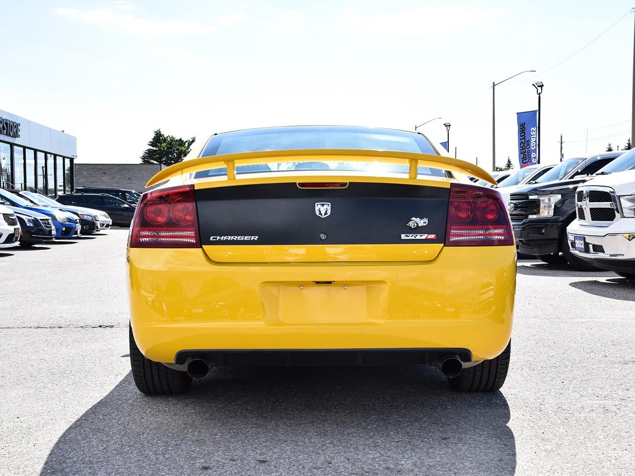 2007 Dodge Charger SRT-8 Super Bee   #71 of 1,000   ONLY 3,900 KM Photo