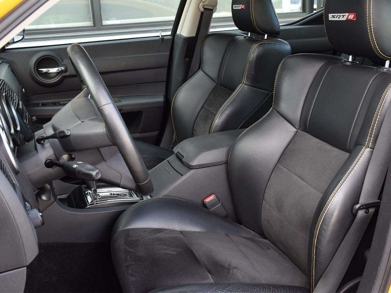 2007 Dodge Charger SRT-8 Super Bee   #71 of 1,000   ONLY 3,900 KM Photo