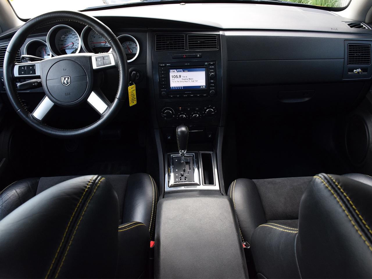 2007 Dodge Charger SRT-8 Super Bee   #71 of 1,000   ONLY 3,900 KM Photo