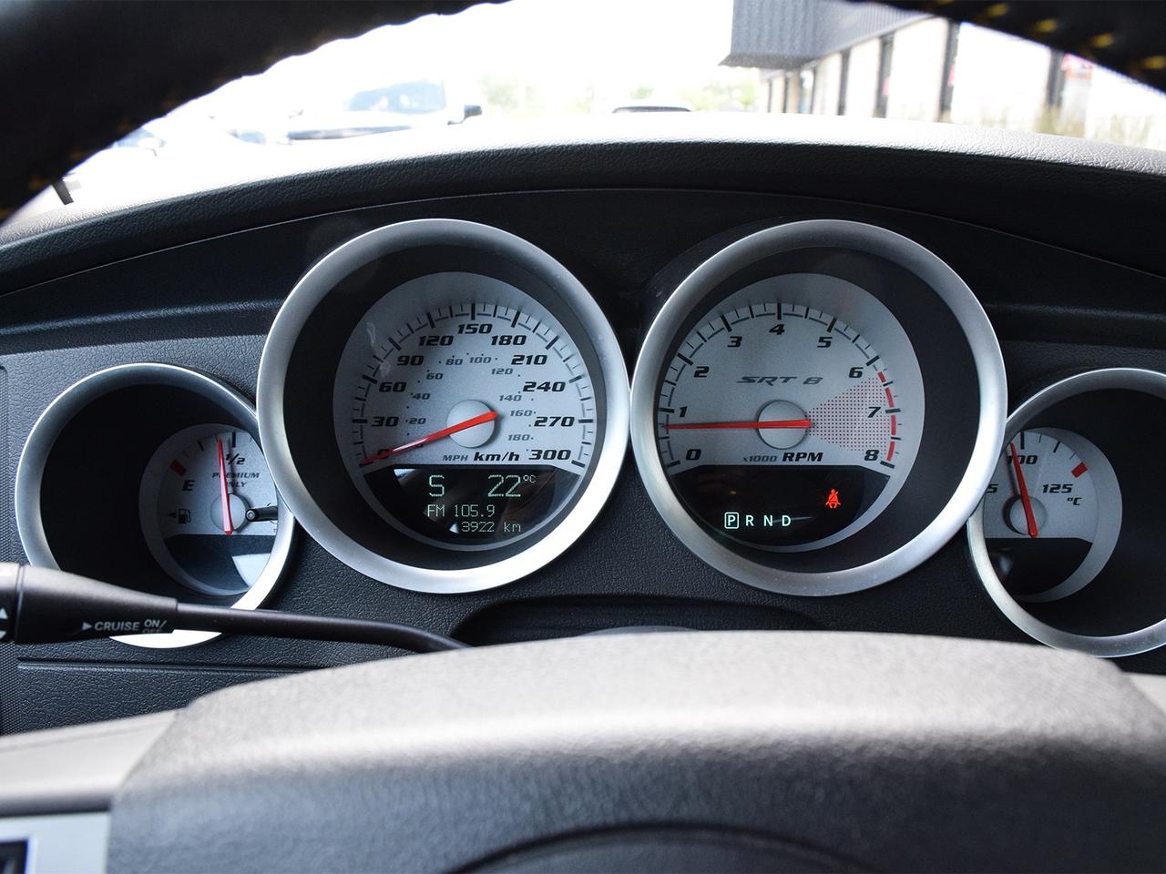2007 Dodge Charger SRT-8 Super Bee   #71 of 1,000   ONLY 3,900 KM Photo