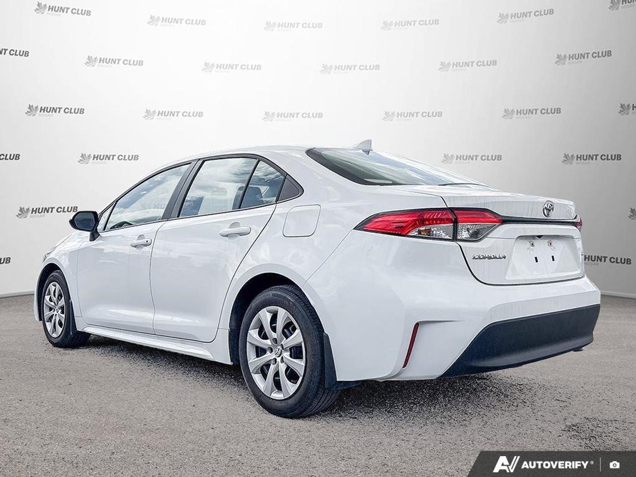 2024 Toyota Corolla LE Photo