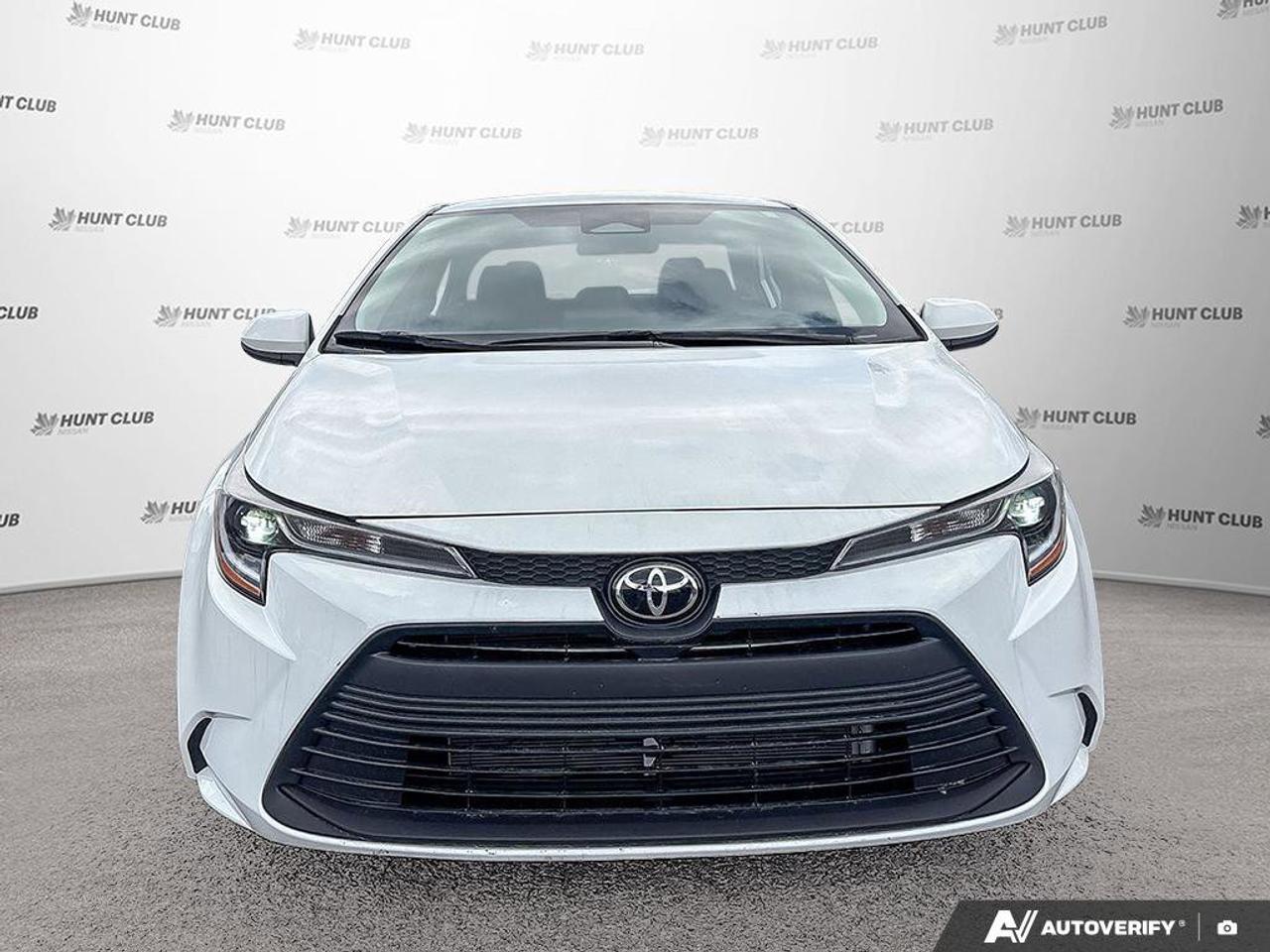 2024 Toyota Corolla LE Photo