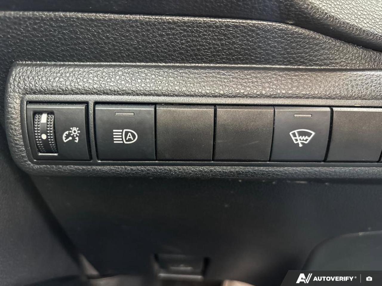 2024 Toyota Corolla LE Photo