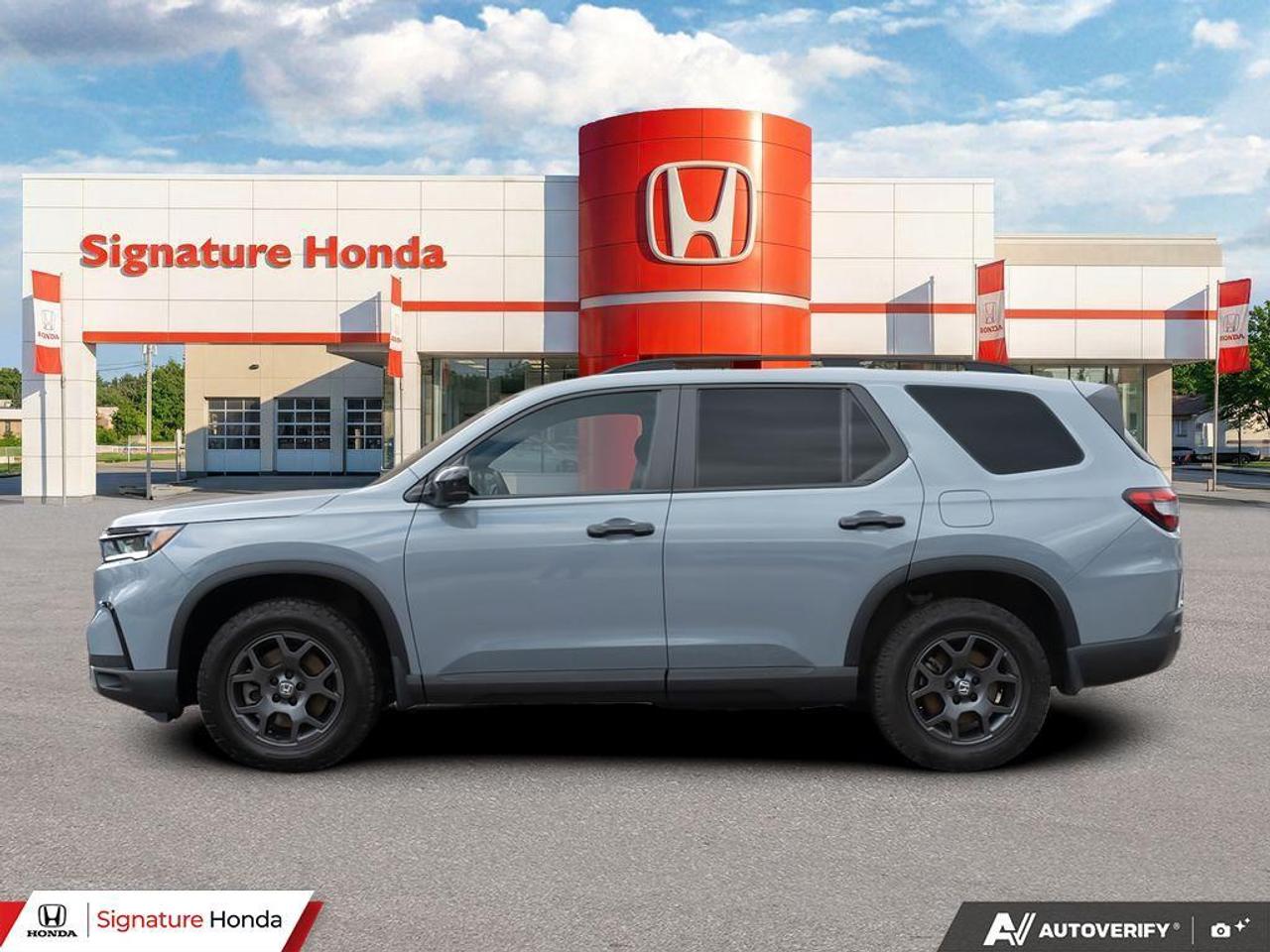 2025 Honda Pilot TrailSport Photo2