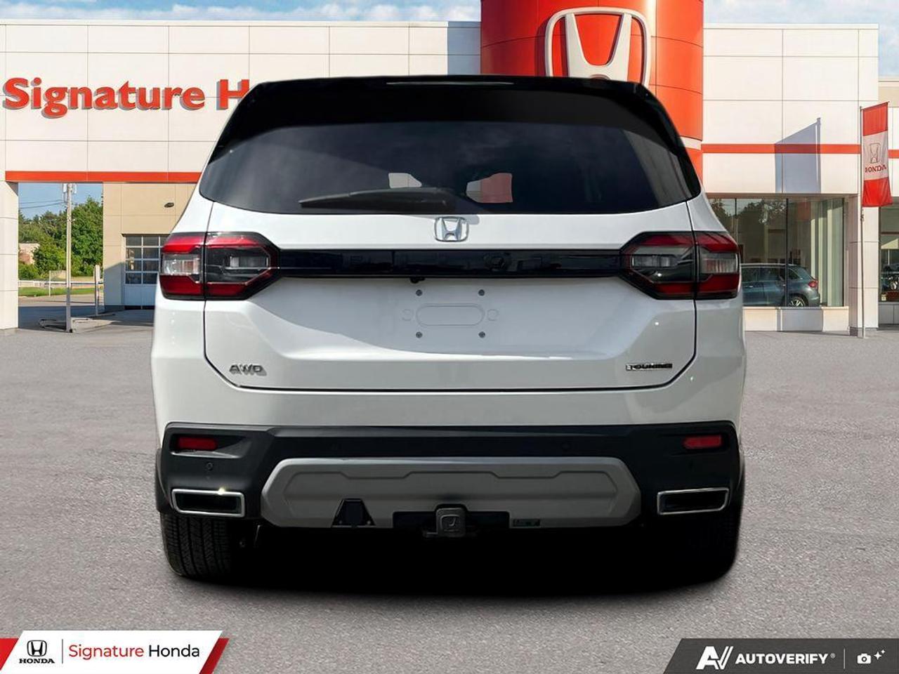 2025 Honda Pilot Touring Photo4