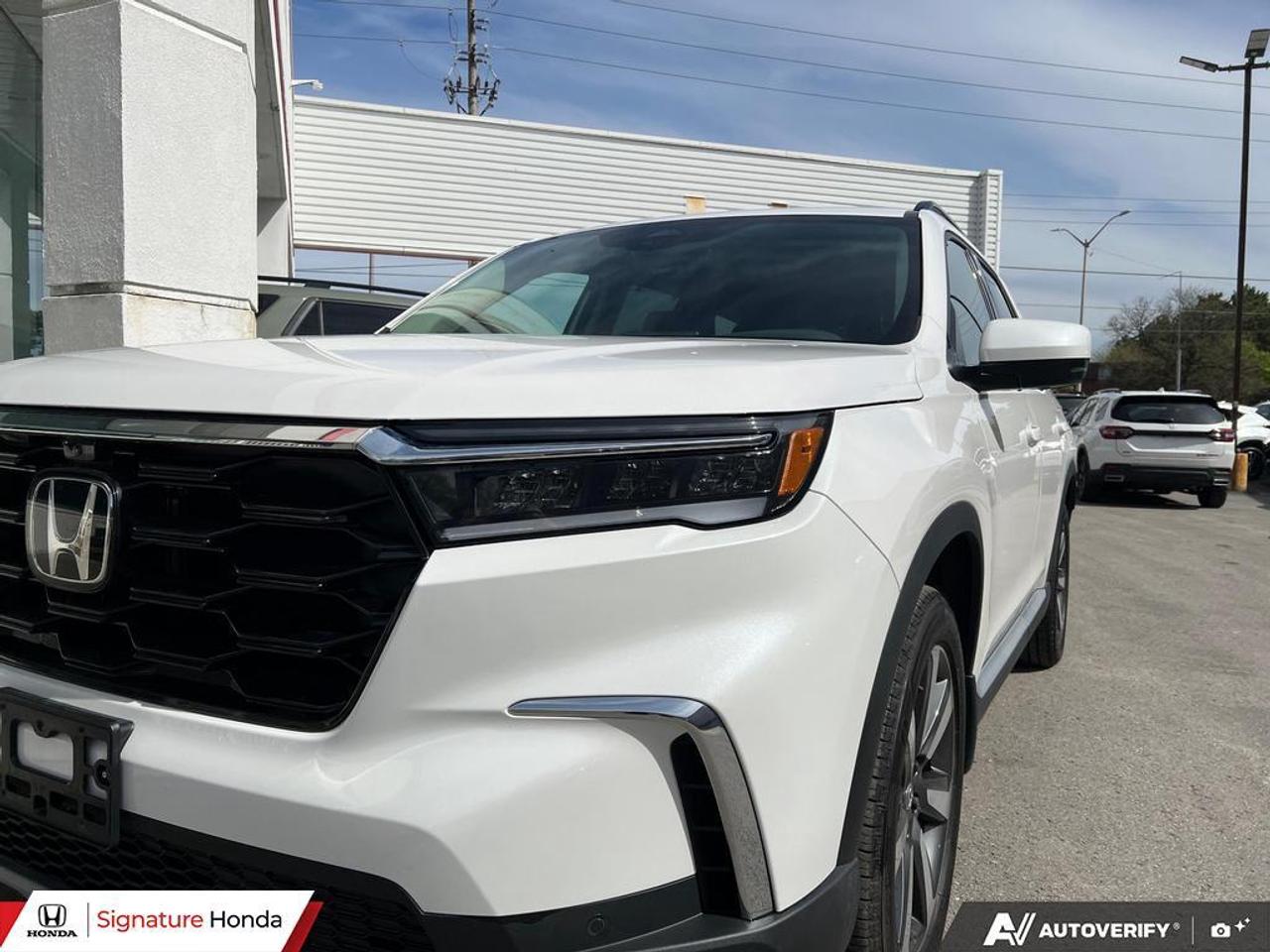 2025 Honda Pilot Touring Photo