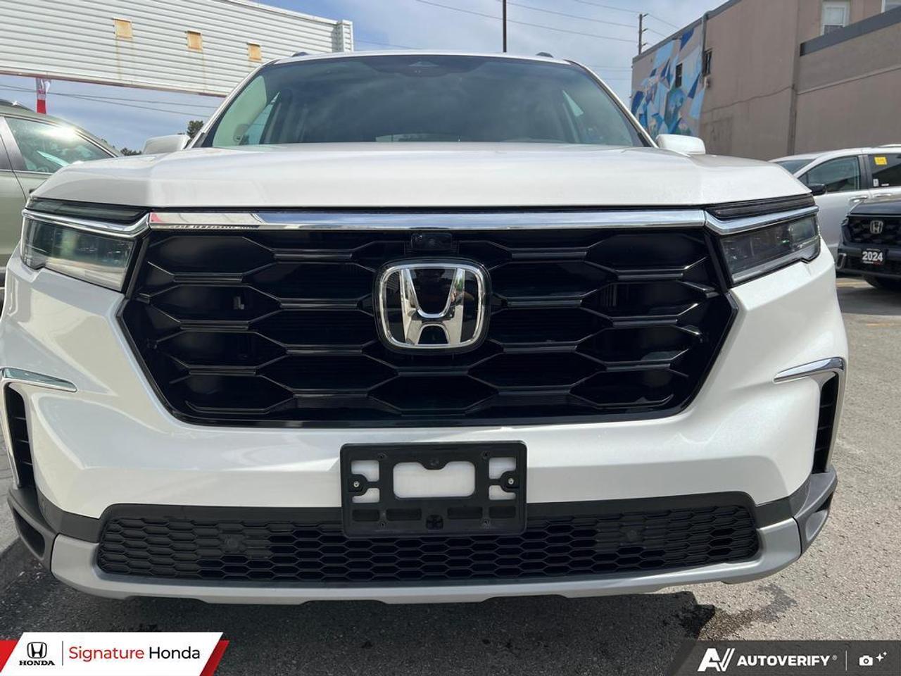 2025 Honda Pilot Touring Photo