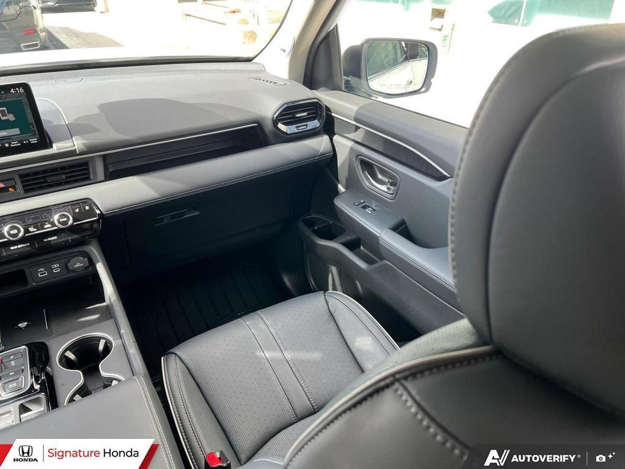 2025 Honda Pilot Touring Photo
