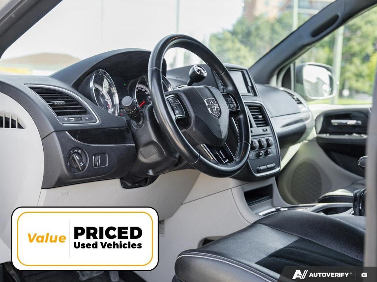 2016 Dodge Grand Caravan SE/SXT Passenger Van Photo