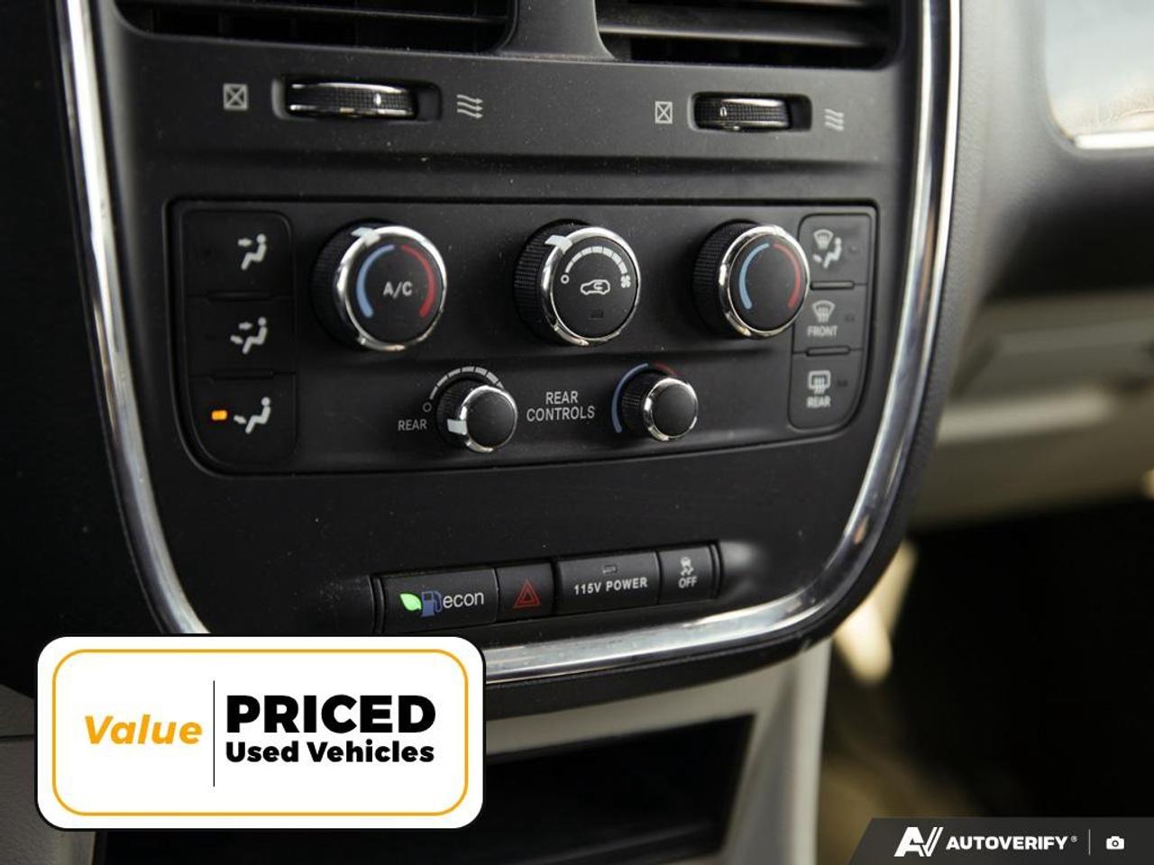 2016 Dodge Grand Caravan SE/SXT Passenger Van Photo