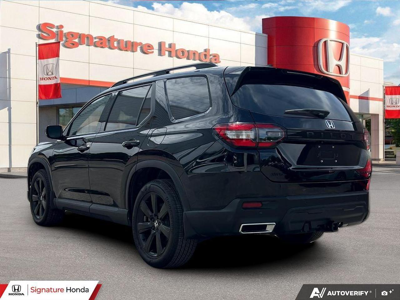 2025 Honda Pilot Black Edition Photo3