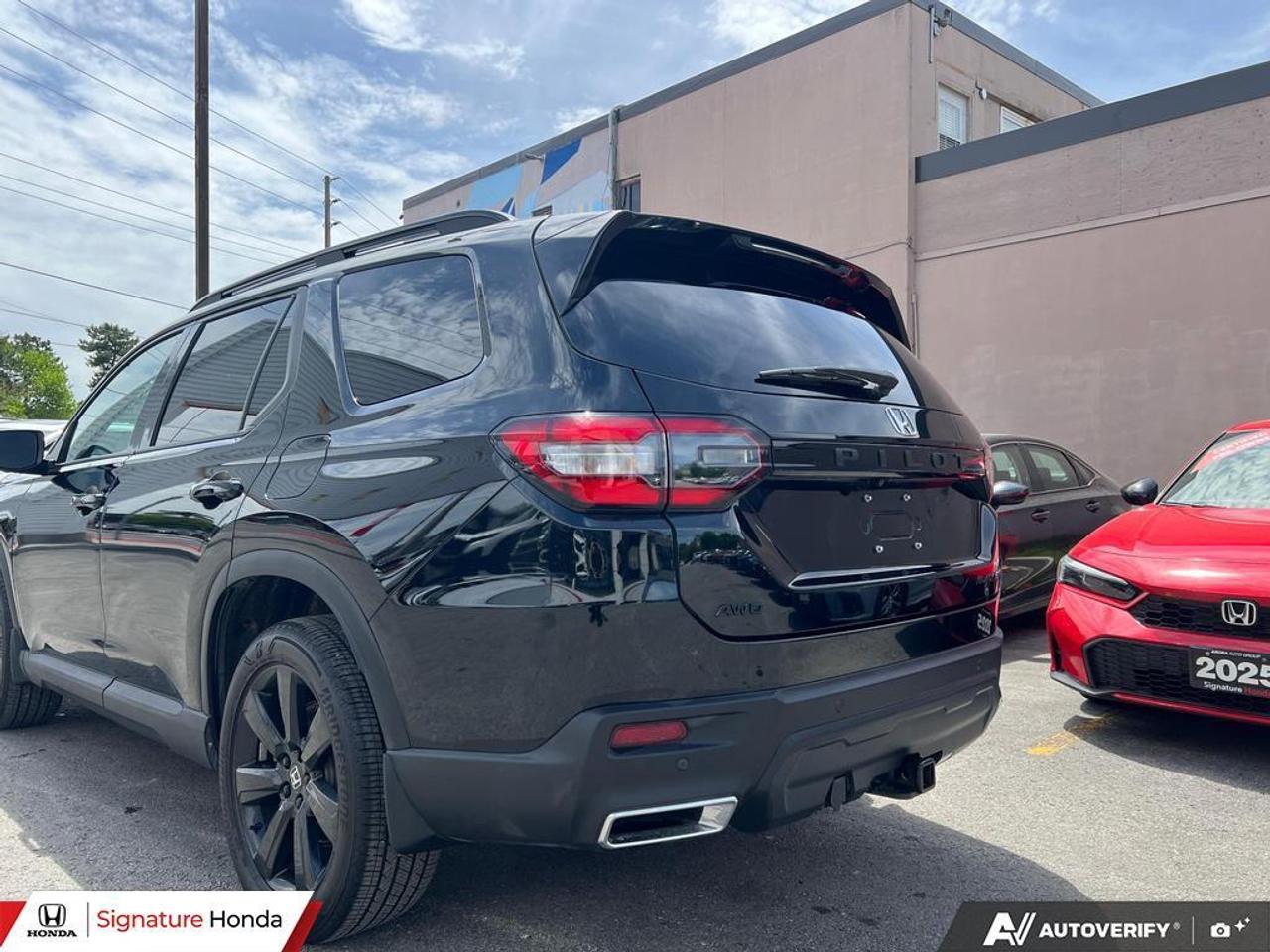 2025 Honda Pilot Black Edition Photo