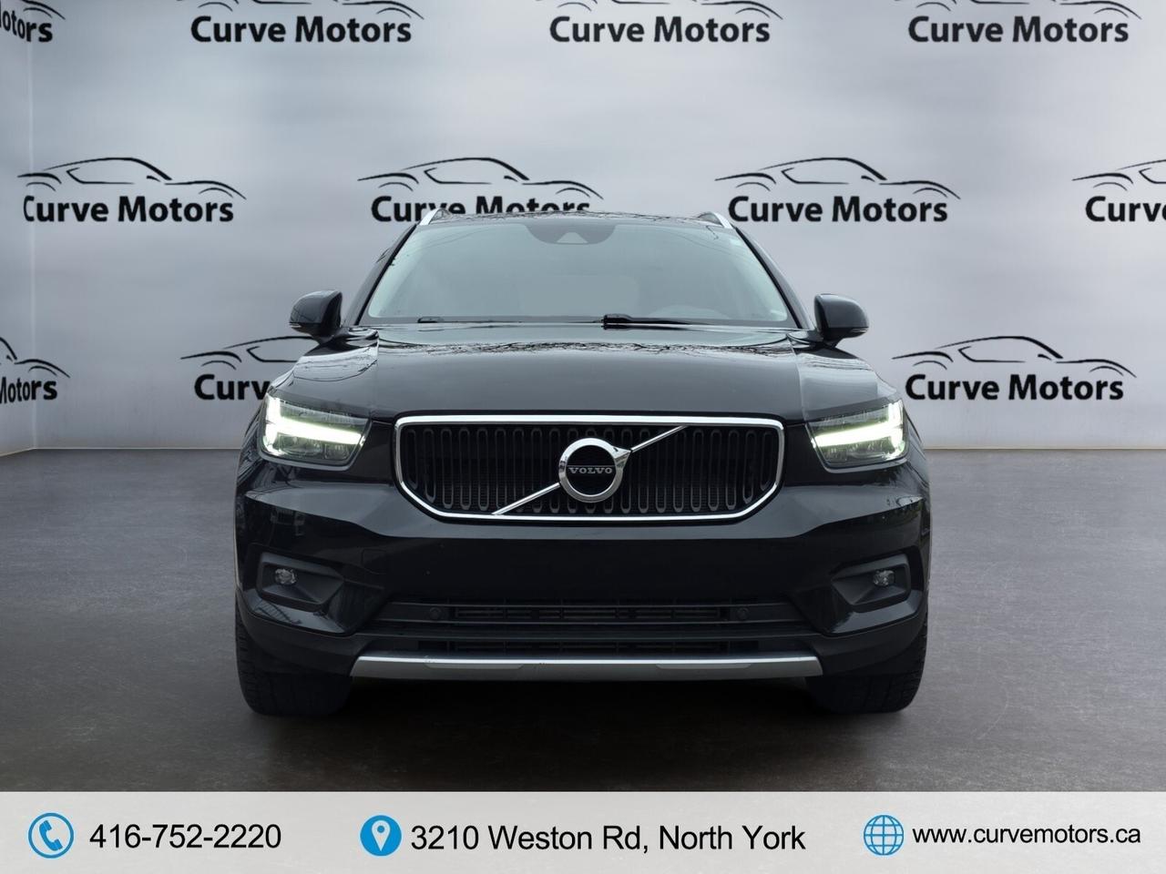 2020 Volvo XC40 T5 AWD Momentum * NO ACCIDENTS / DRIVER ASSIST / P Photo
