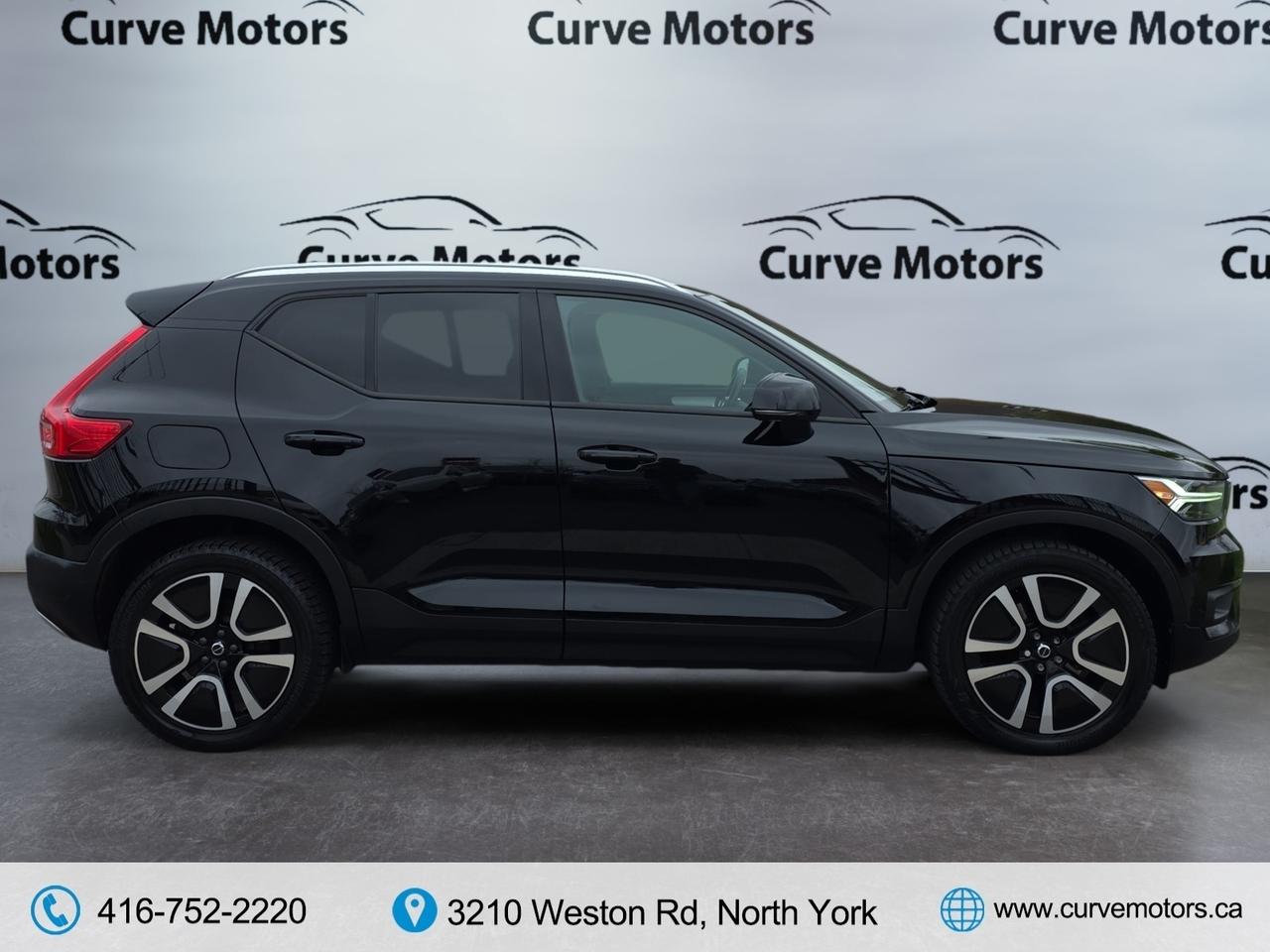 2020 Volvo XC40 T5 AWD Momentum * NO ACCIDENTS / DRIVER ASSIST / P Photo