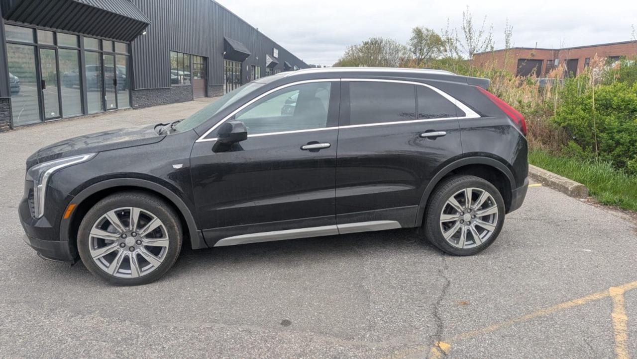 2020 Cadillac XT4 XT4 Premium Luxury AWD   Very Low KM   Driver Assi Photo
