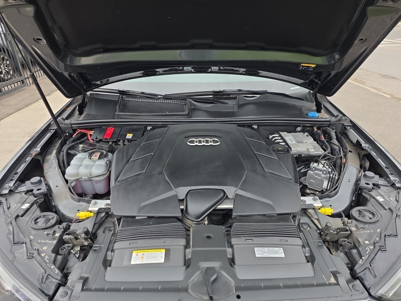 2022 Audi Q7 VORSPRUNG EDITION S-LINE * NO ACCIDENTS / 1 OWNER Photo