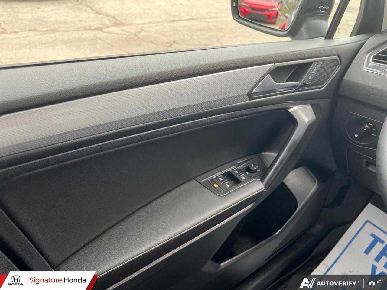 2023 Volkswagen Tiguan Trendline Photo