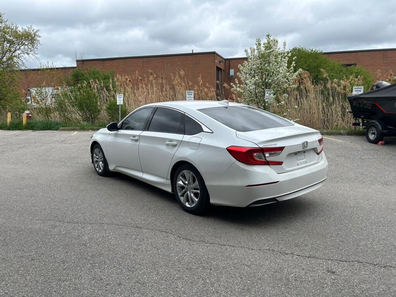 2018 Honda Accord Sedan LX Auto   1.5L Turbo   Back-Up Camera   Fuel-Smart Photo