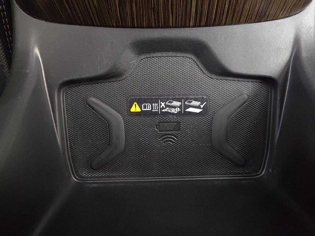 2020 GMC Canyon Denali Crew Cab   Cooled Seats   Heated Wheel   Dr Photo