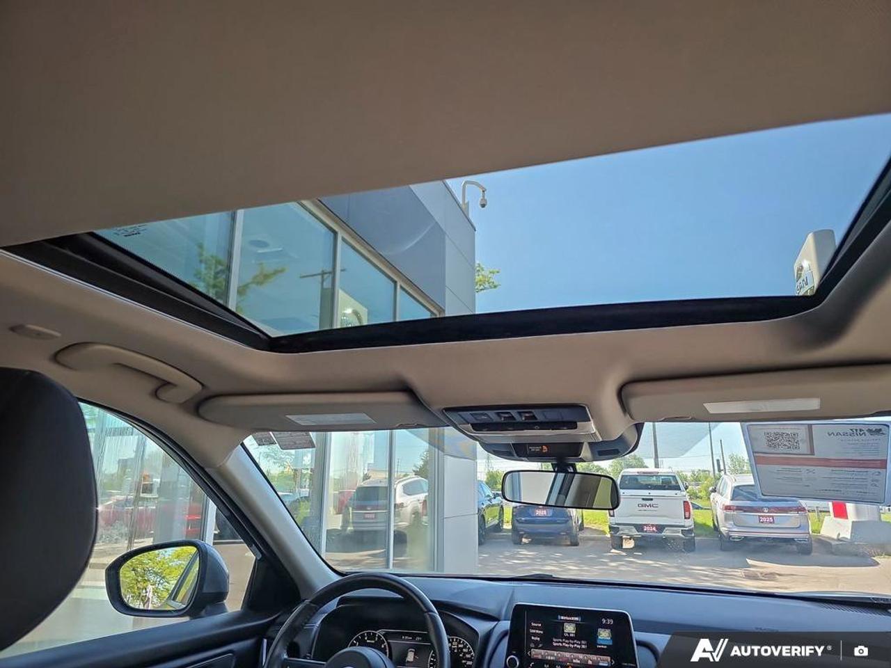 2024 Nissan Rogue SV Moonroof AWD | Apple Car Play | 360 View Camera | Photo