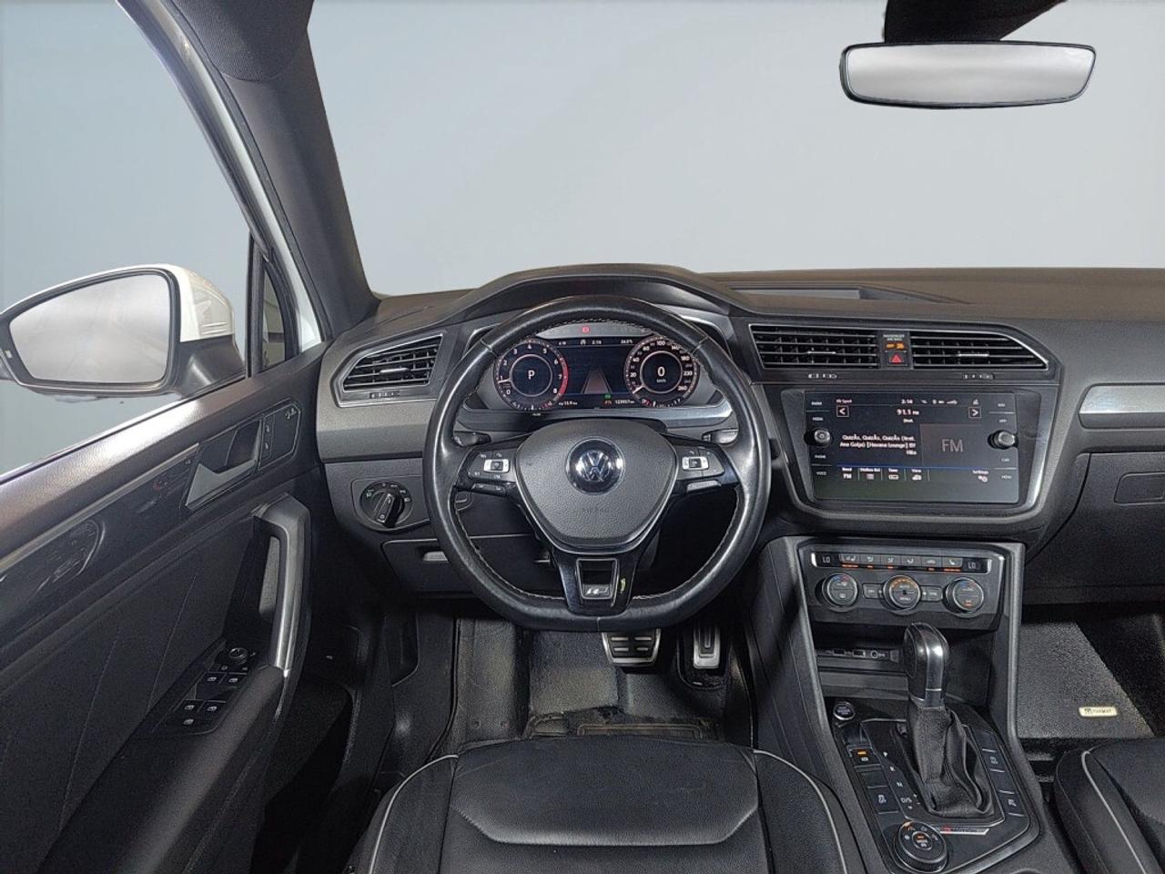 2018 Volkswagen Tiguan Highline R Line Pkg 4MOTION / Leather / NAVI / Sun Photo