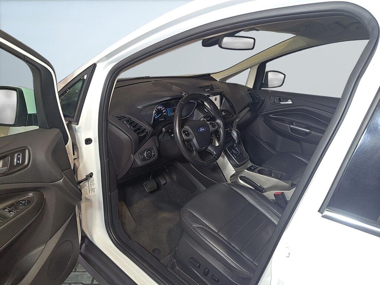 2016 Ford C-MAX Save on Gas Hybrid   Loaded Leather   Low KMs   Ro Photo