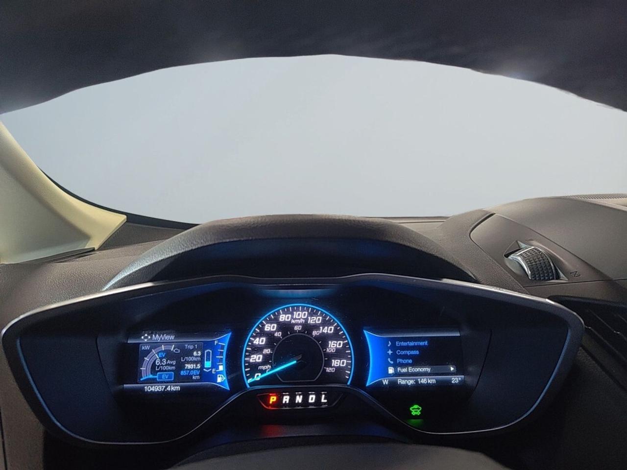 2016 Ford C-MAX Save on Gas Hybrid   Loaded Leather   Low KMs   Ro Photo