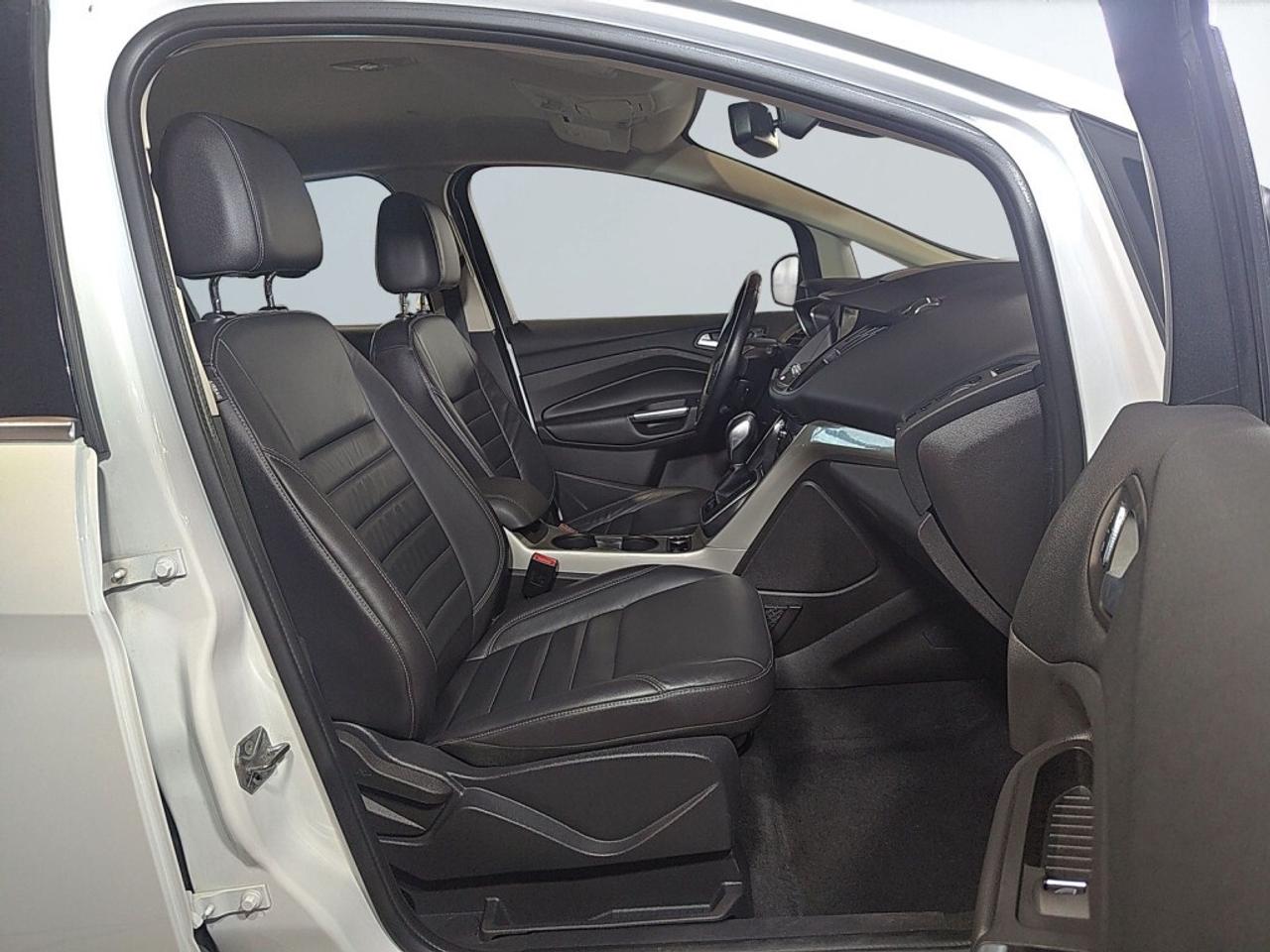 2016 Ford C-MAX Save on Gas Hybrid   Loaded Leather   Low KMs   Ro Photo