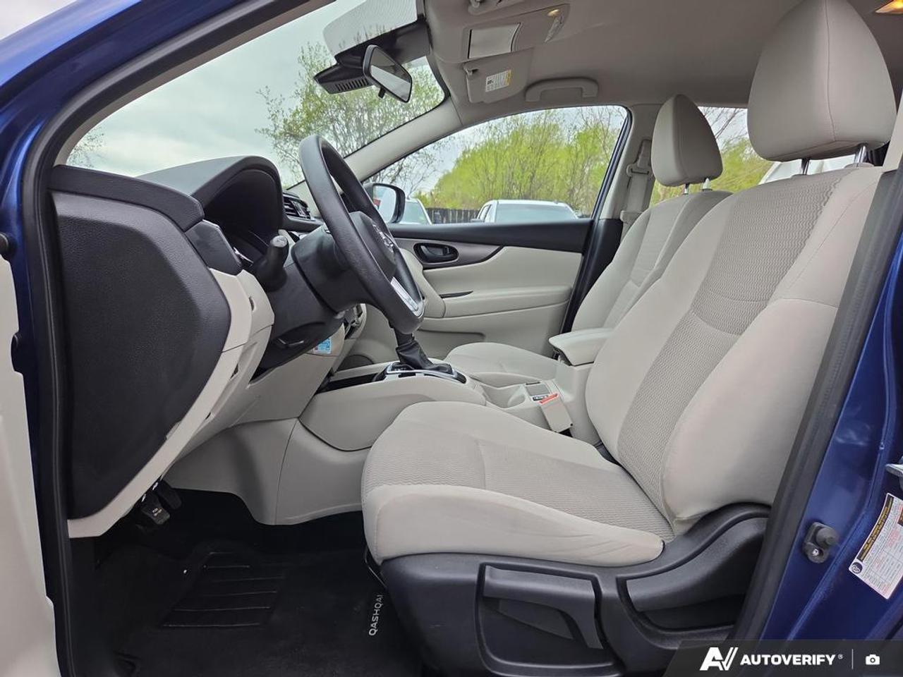 2023 Nissan Qashqai S HEATED SEATS   LANE ASSIST   SMART DEVICE INTEGR Photo