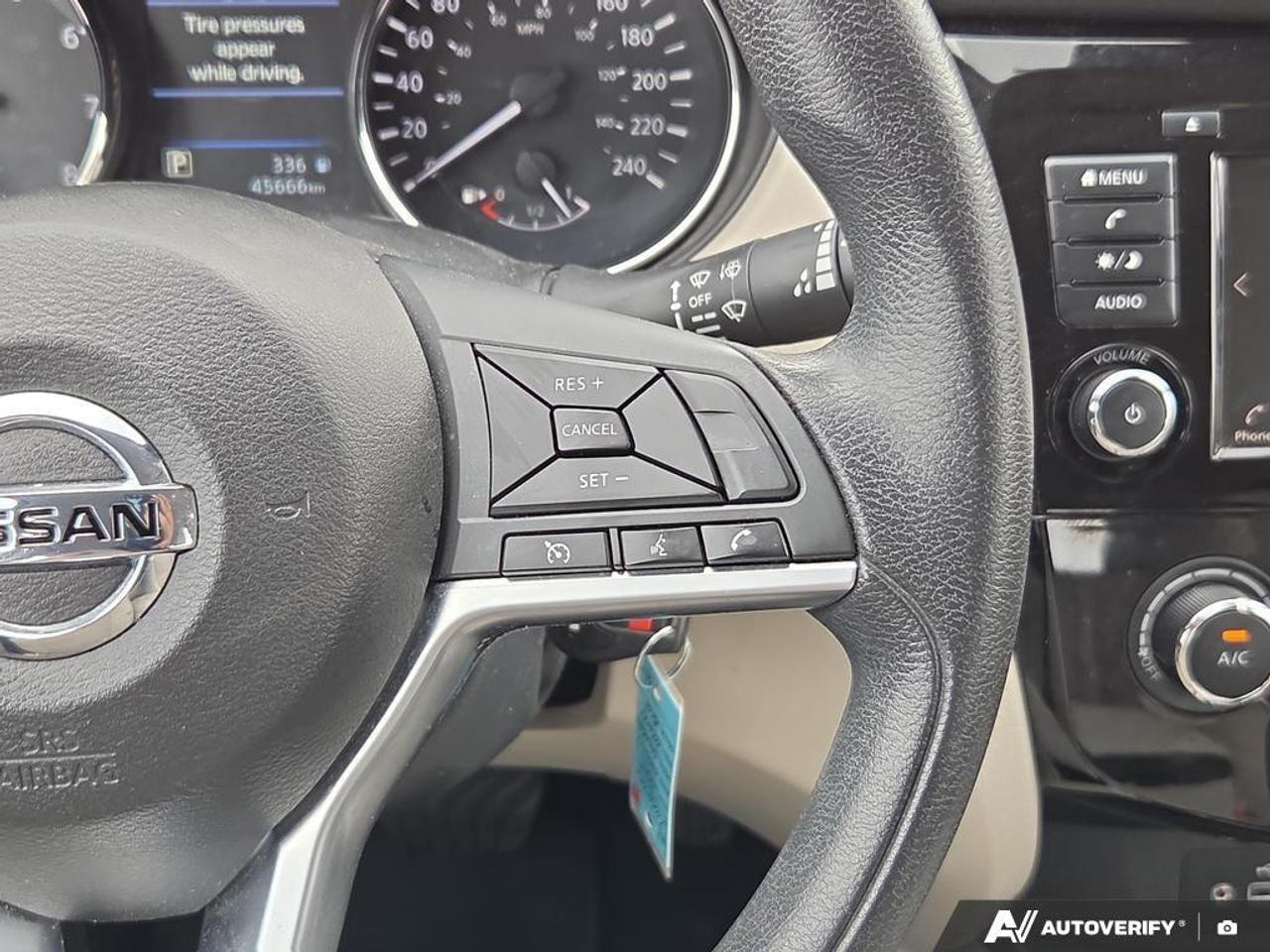 2023 Nissan Qashqai S HEATED SEATS   LANE ASSIST   SMART DEVICE INTEGR Photo