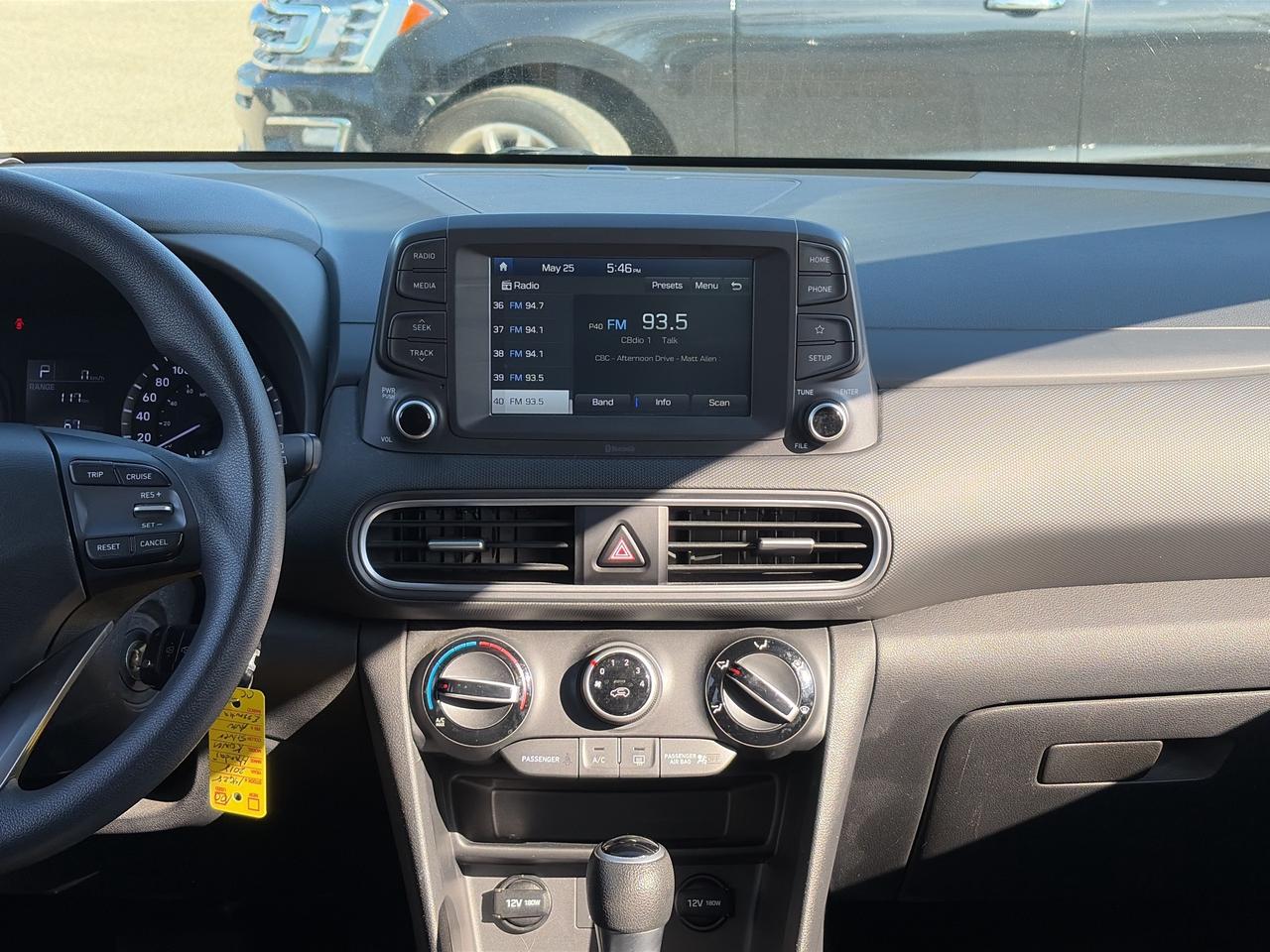 2018 Hyundai KONA 2.0L ESSENTIAL, CLEAN CARFAX, HEATED SEATS! Photo