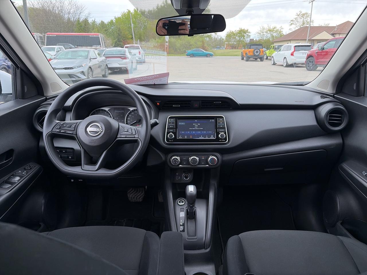 2024 Nissan Kicks S, CLEAN CARFAX, BALANCE OF FACTORY WARRANTY! Photo